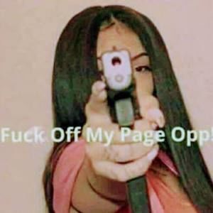 Meet your Posher, Rena